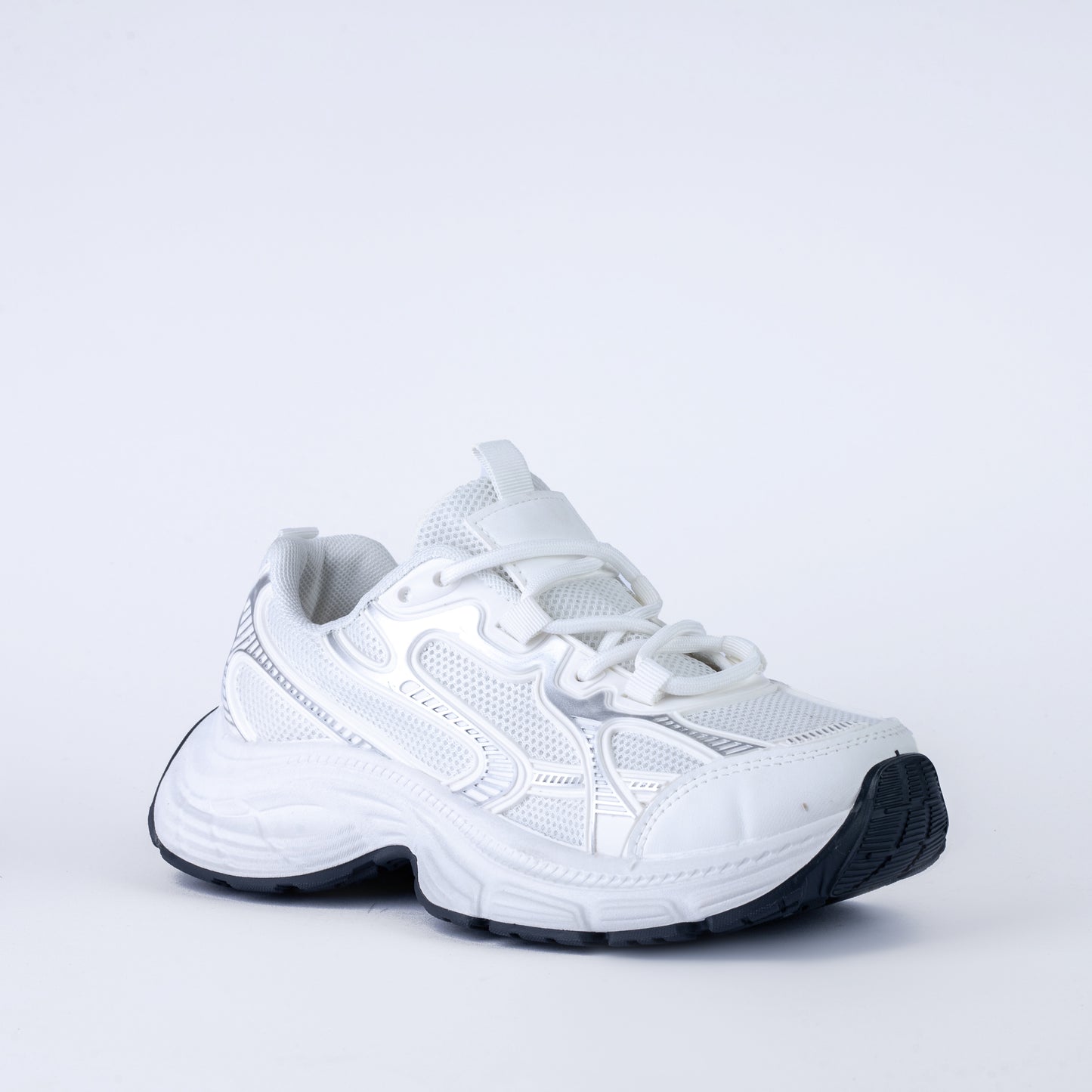 M104 Top Flat Sneaker