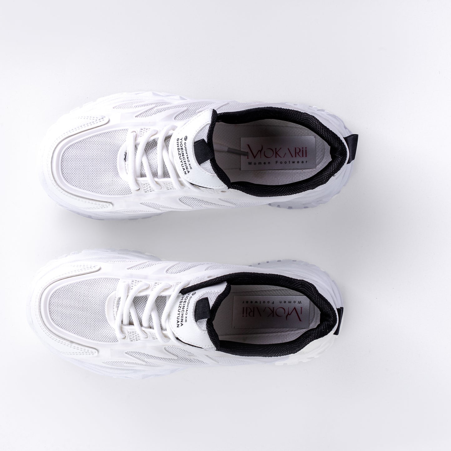 M110 Flat Sneaker