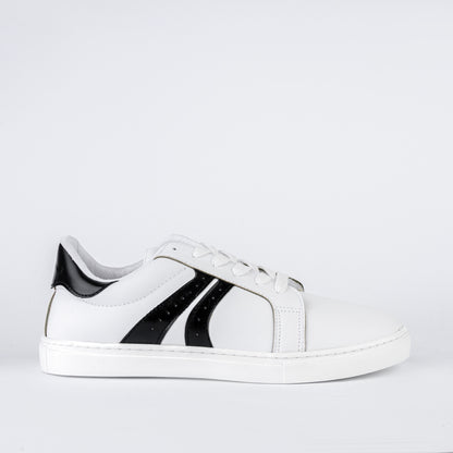 BK1 Flat Sneaker