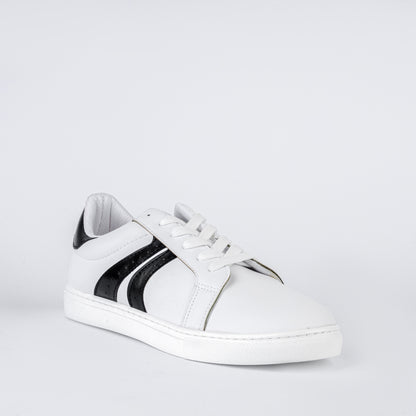 BK1 Flat Sneaker