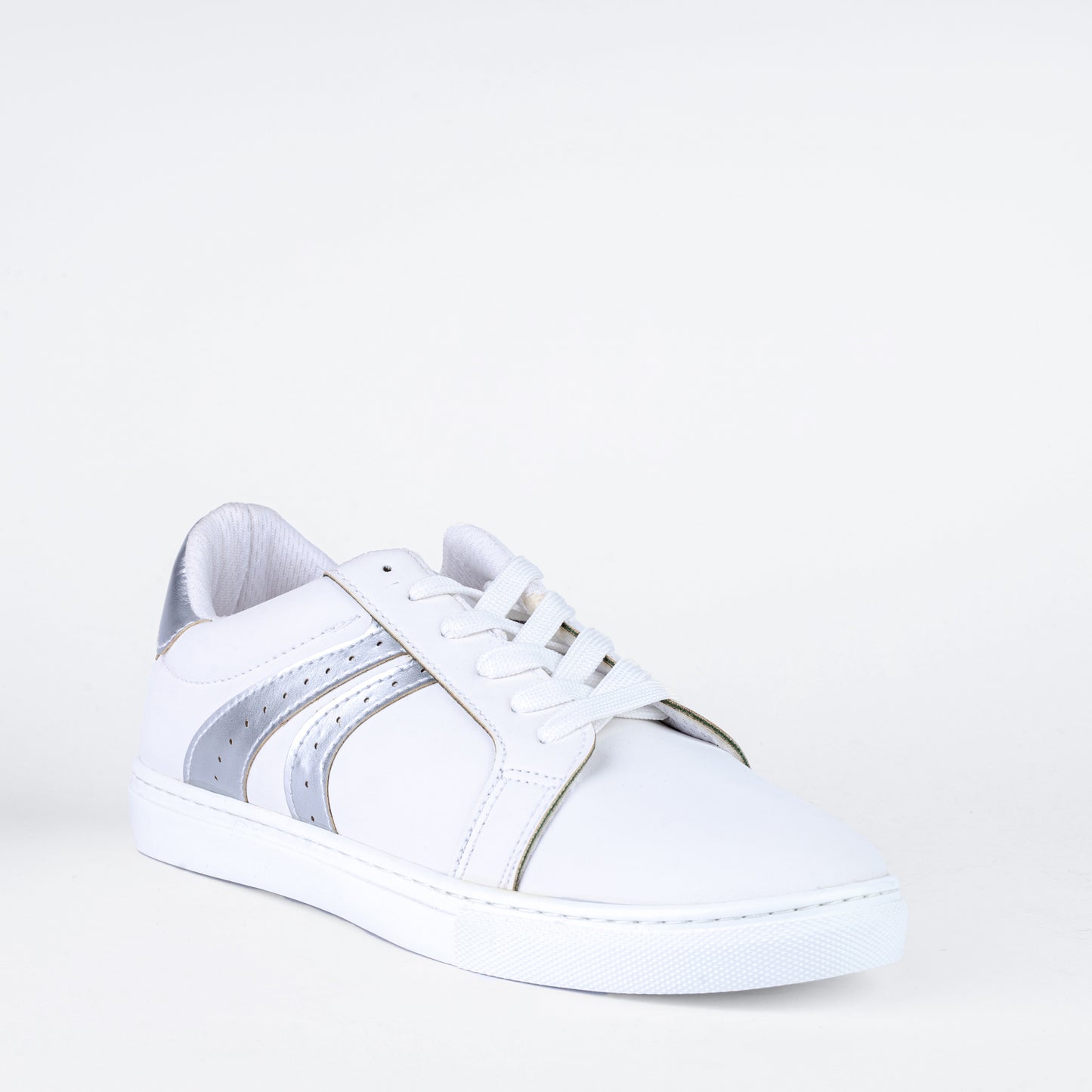 BK1 Flat Sneaker