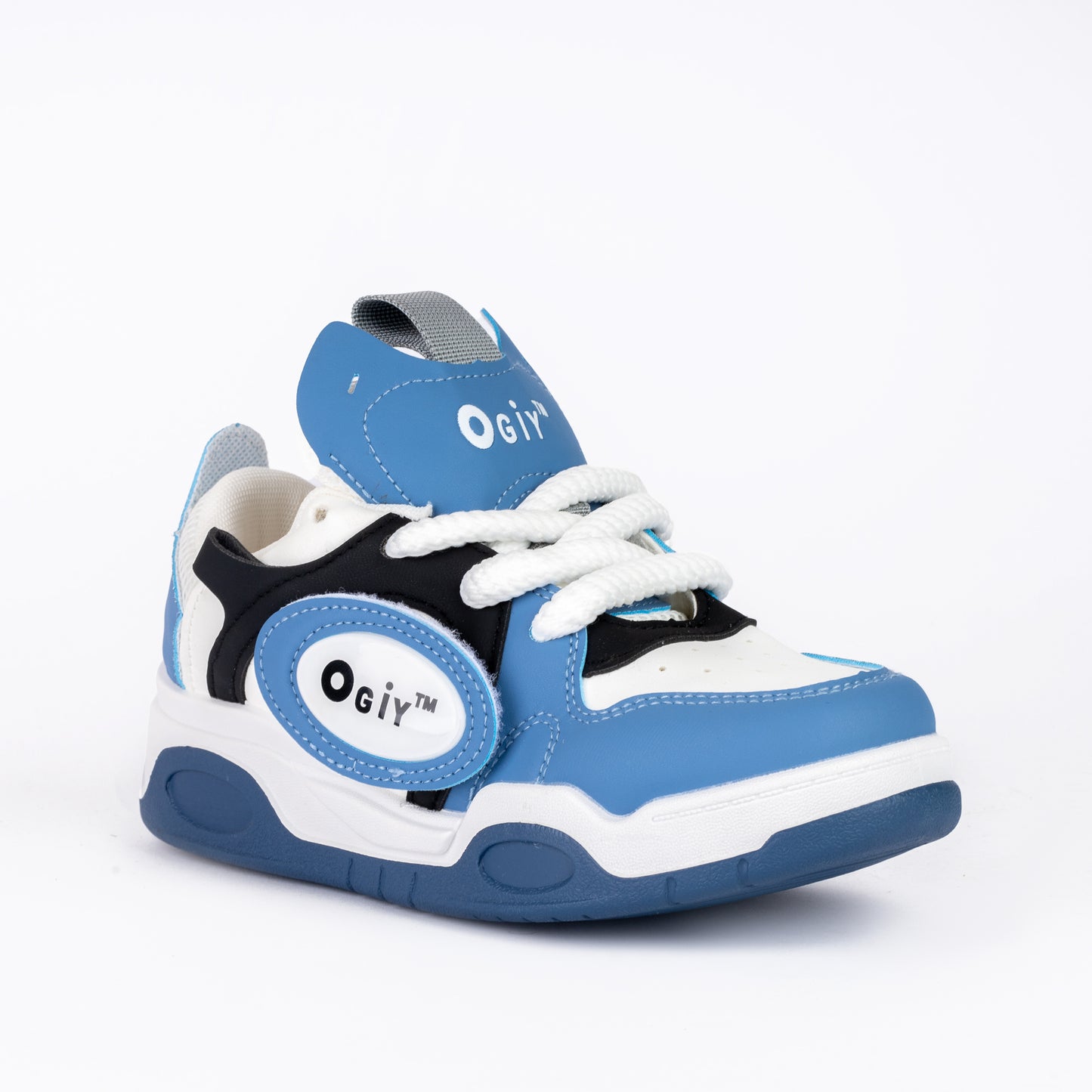 OG32 Flat Sneaker