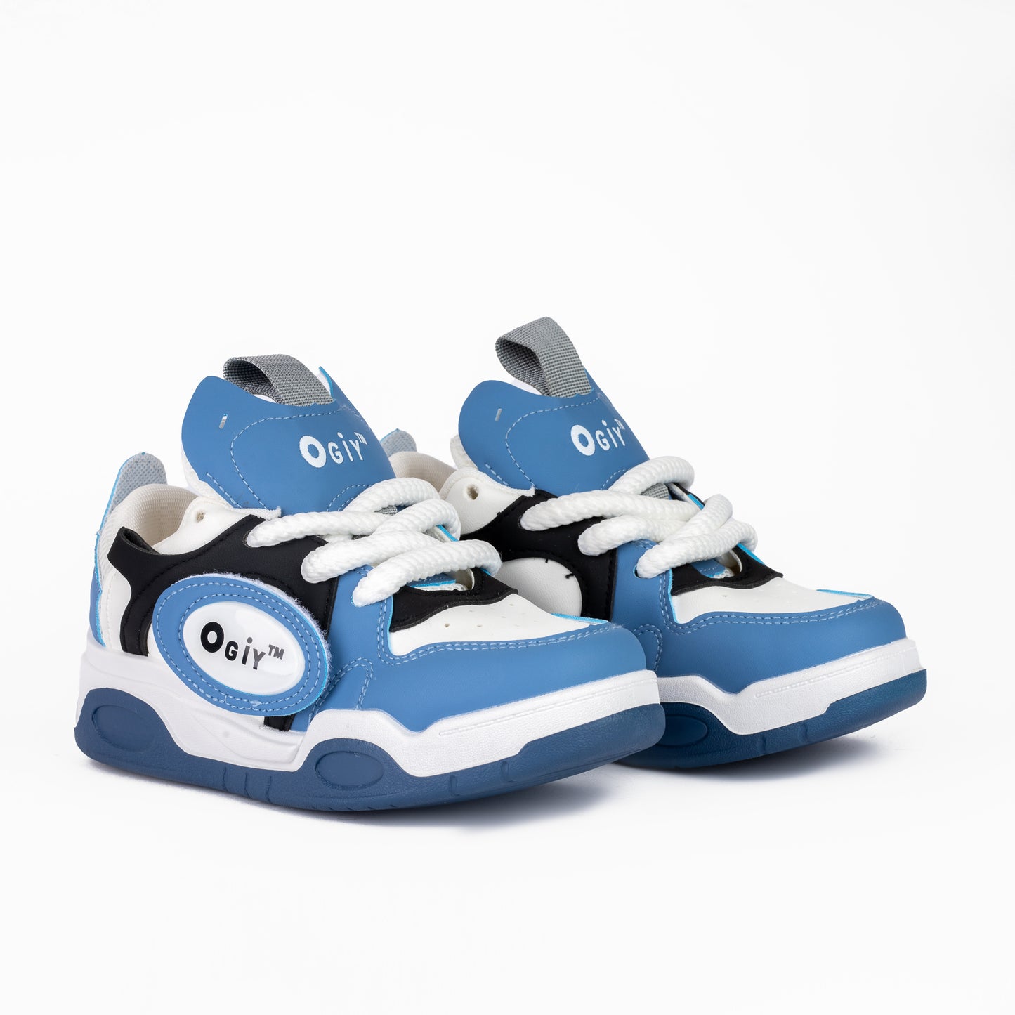 OG32 Flat Sneaker